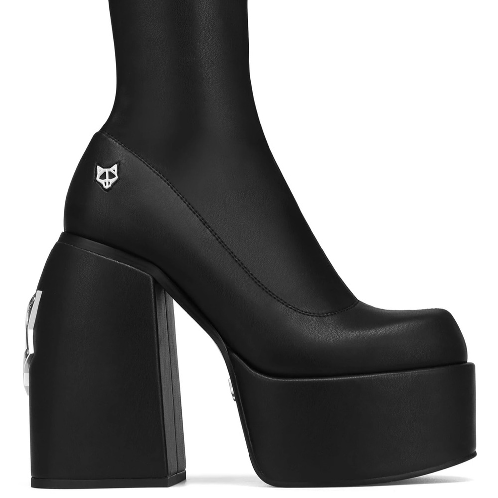 🌟SOLD 🌟NAKED WOLFE black platform boots
